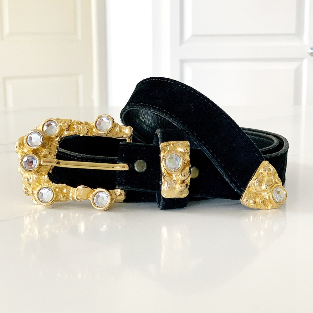 🤩Gorgeous Black Suede Belt With Gold Tone Buckle